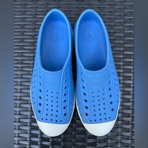 Native Shoes Kids Water Shoes in Blue and White